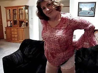 La novilla se acuesta y se riega con esperma mejores paginas xxx en español por todos lados.