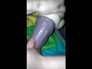 Julia de 18 años está ganando experiencia porno latino completo sexual