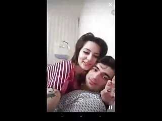 Morena Lizochka, garganta peliculas online sexo profunda, chupa bien!