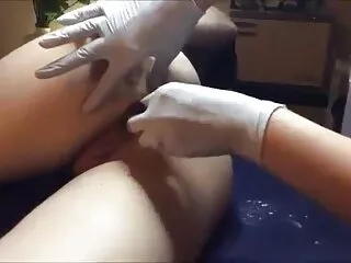 Caminamos con un amigo por el bosque, xxx subtitulado español tuvimos relaciones sexuales y luego continuamos en el baño.