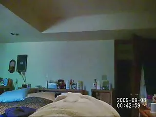 El chico xxx vr español le hizo un masaje en los senos a una rubia madura